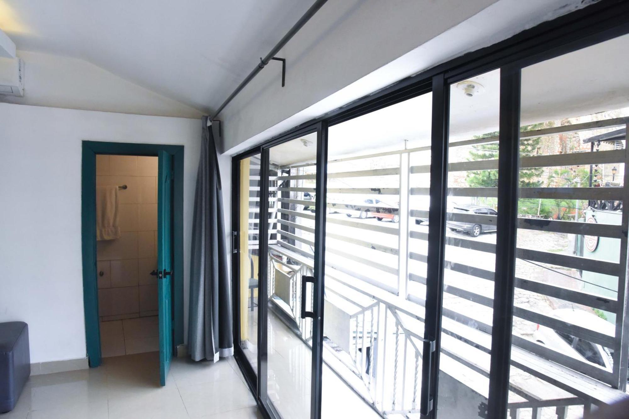 Hostel Gato Colonial ซานโตโดมิงโก ภายนอก รูปภาพ