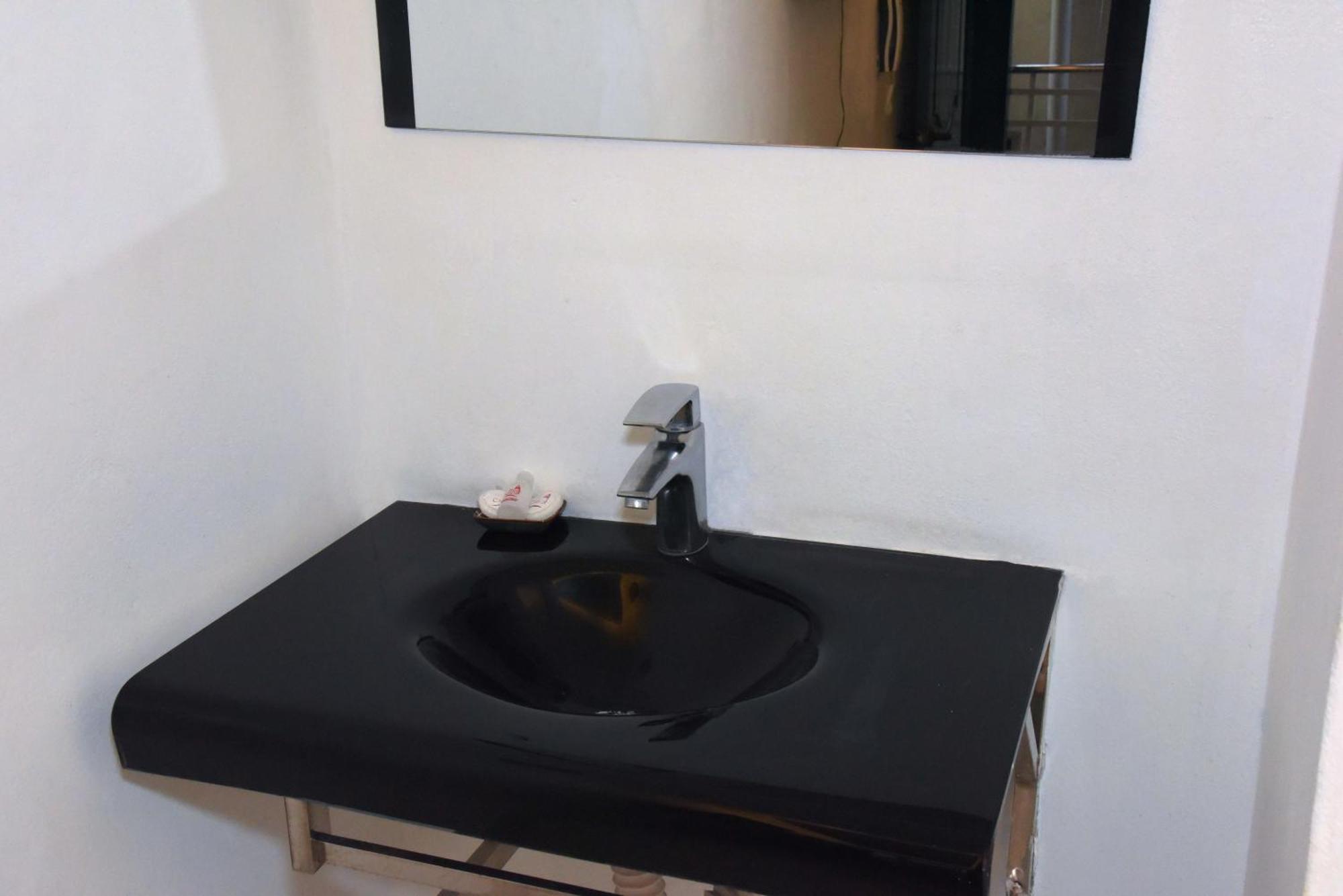 Hostel Gato Colonial ซานโตโดมิงโก ภายนอก รูปภาพ