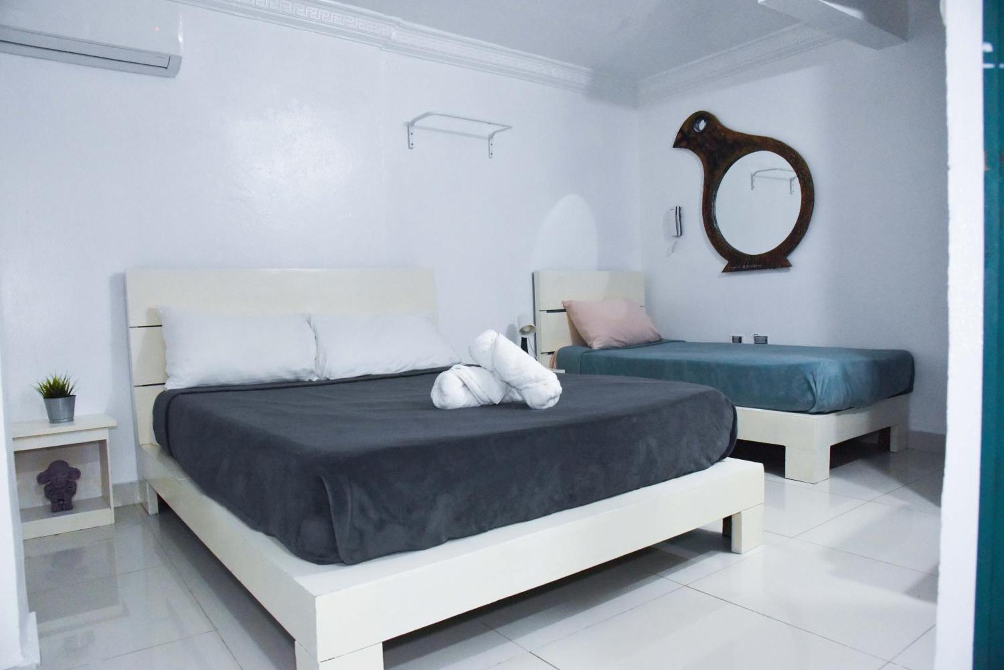 Hostel Gato Colonial ซานโตโดมิงโก ภายนอก รูปภาพ