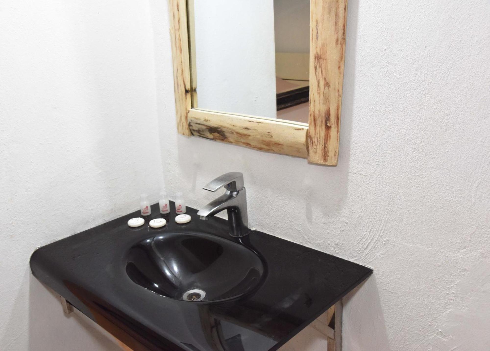 Hostel Gato Colonial ซานโตโดมิงโก ภายนอก รูปภาพ